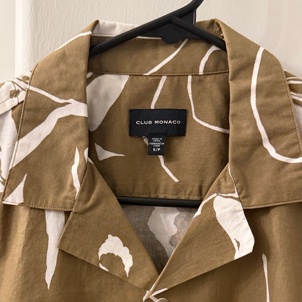 Club Monaco Brown and White Floral Casual Shirt - Picture 2 of 5